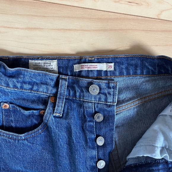 Levi's Ribcage Straight Size 25 - Picture 2 of 4
